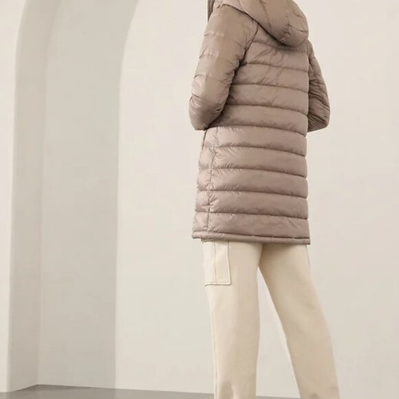 Athleta | Aire Puffer Parka | Light Beige (Feather) | Large - Picture 4 of 15